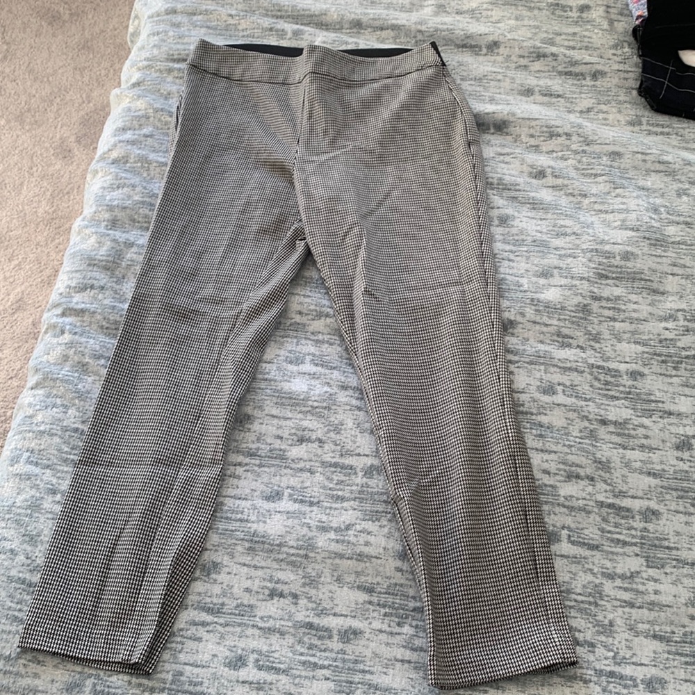 Cute gingham print work pants- stretchy